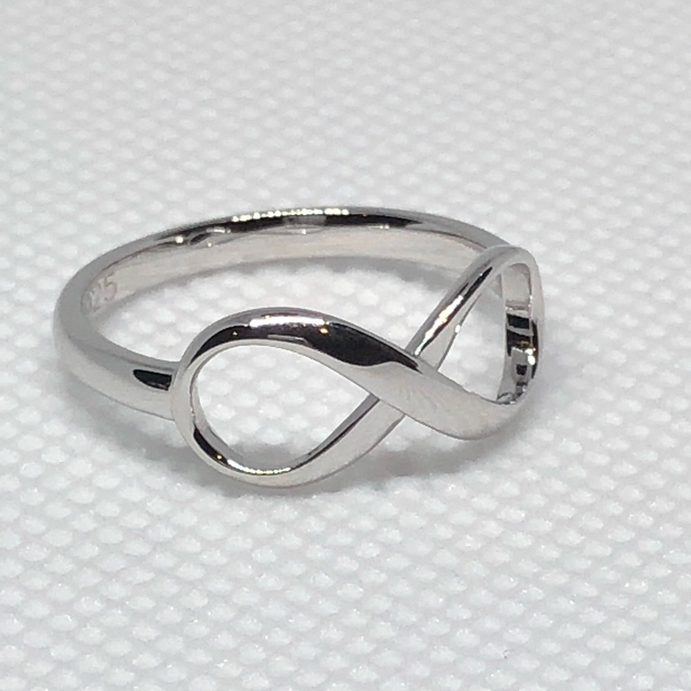 Sterling Silver Infinity Ring - Picture 5 of 8